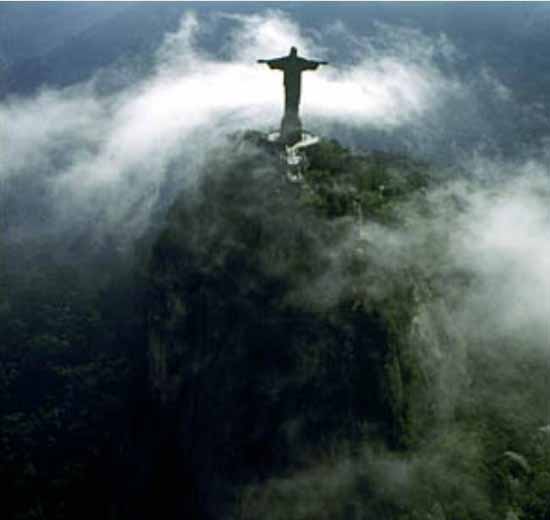 brazil-christ-the-redeemer-statue-12