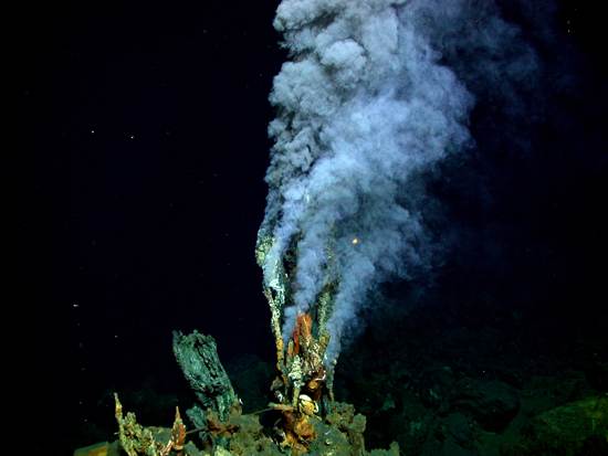 ocean-floor-deep-sea-vents-2