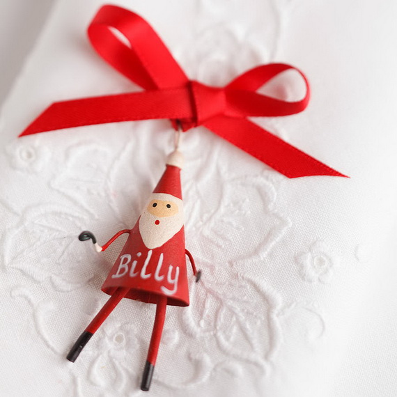 Cute and Quirky Homemade Christmas Ornaments for Holidays_26