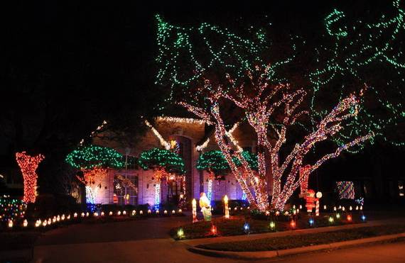 Fantastic-Christmas-Holiday-Lights-Display_52