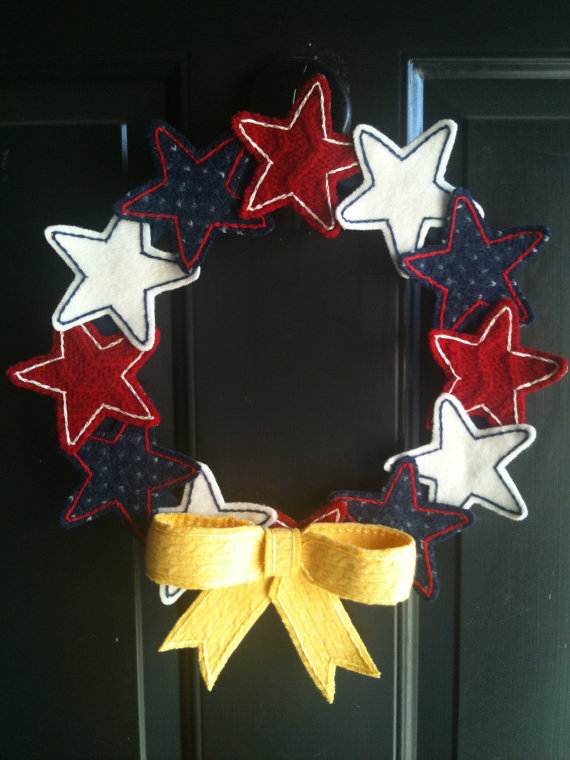 Cool-wreaths-for-Memorial-or-Labor-Day-_12