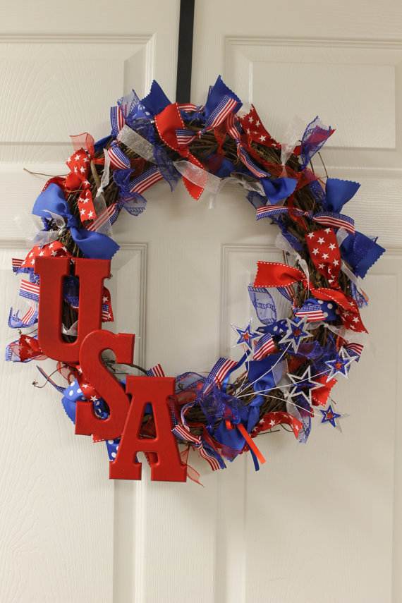 Cool-wreaths-for-Memorial-or-Labor-Day-_13