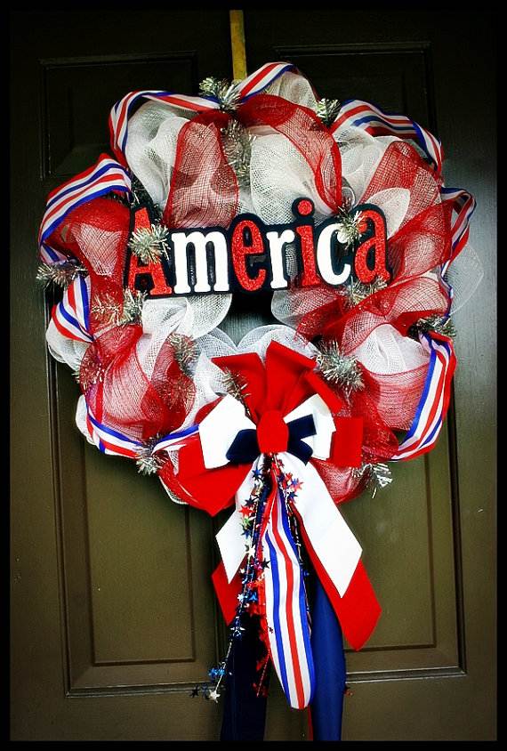 Cool-wreaths-for-Memorial-or-Labor-Day-_30