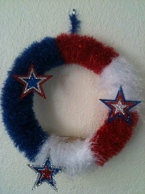 Cool-wreaths-for-Memorial-or-Labor-Day-_40