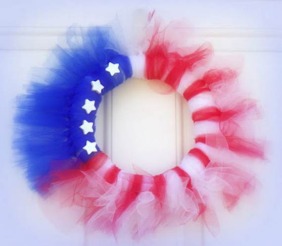 Cool-wreaths-for-Memorial-or-Labor-Day-_45