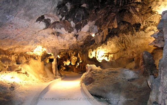 Hato_-Caves-Curacao-_Attractions__28_10d1c88c3bde8fa7ad17f1a9a833240b
