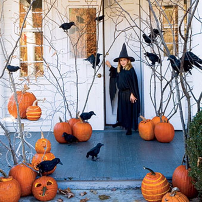 Cool-Outdoor-Halloween-Decorations-2012-Ideas_391