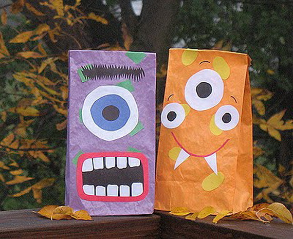 Quick and Simple Kids Halloween Bags Craft - family holiday.net/guide