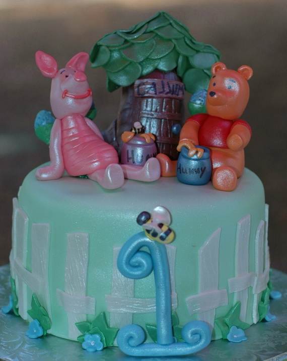 Winnie-the-Pooh-Cake-and-Cupcakes-Decorating-Ideas_48