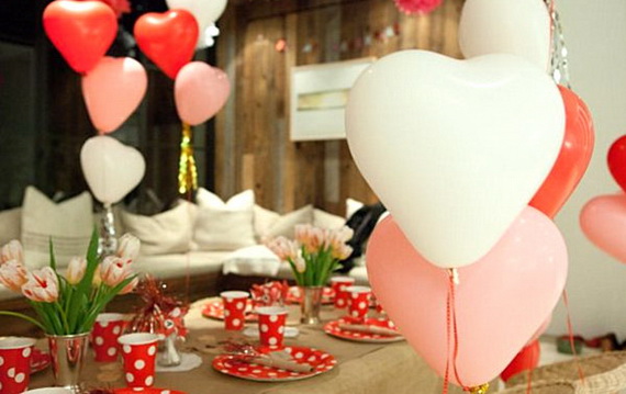 Amazing- &-Easy- Homemade- Valentine’s- Day -Centerpieces- Ideas _31