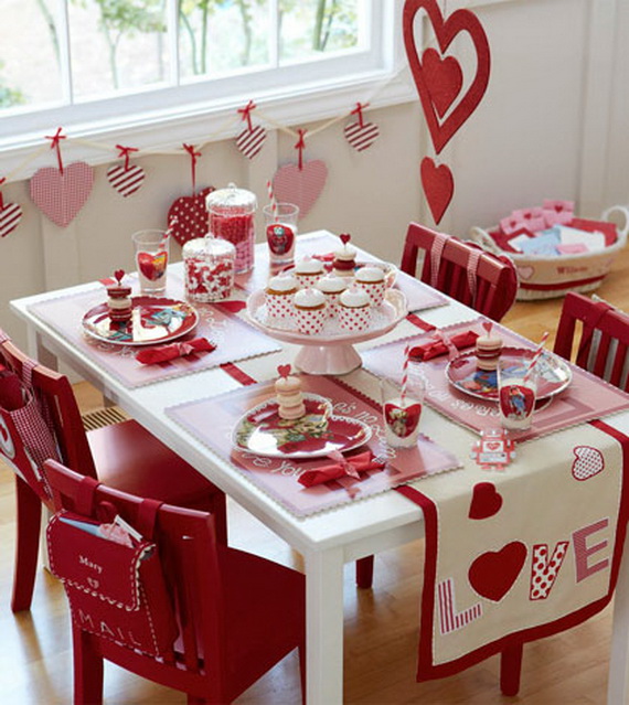Amazing- &-Easy- Homemade- Valentine’s- Day -Centerpieces- Ideas _49