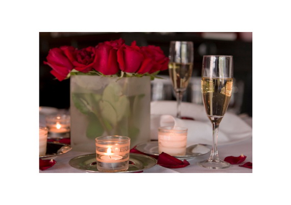 60-Cool -and -Beautiful- Valentine- Table -Decorating- Ideas _31