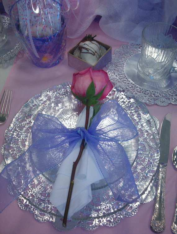 60-Cool -and -Beautiful- Valentine- Table -Decorating- Ideas _49