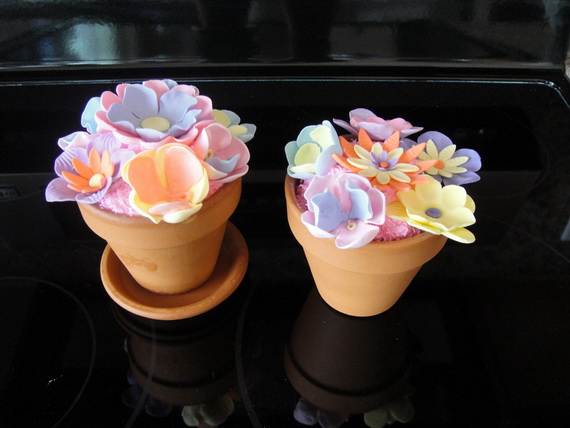 Celebrate-Mothers-Day-with-Decorating-Ideas-of-Cakes-Cupcakes-_19