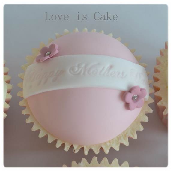 Celebrate-Mothers-Day-with-Decorating-Ideas-of-Cakes-Cupcakes-_22