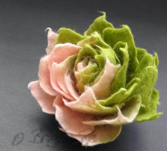 Felt-Crafts-and-Needle-Felting-Projects-for-All-Seasons-_088