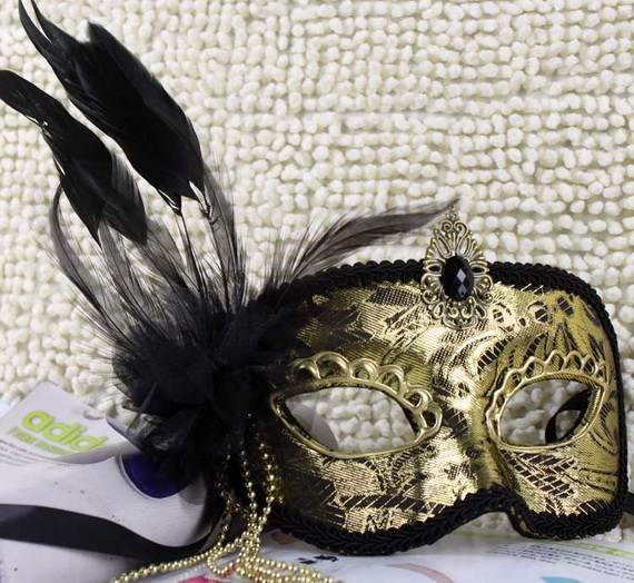 How-to-Make-a-Paper-Mache-Mask-With-a-Foil-Mold_59