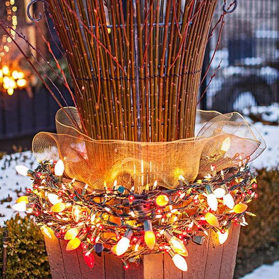 Outdoor-Christmas-Decorations-For-A-Holiday-Spirit-_021