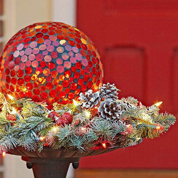 Outdoor-Christmas-Decorations-For-A-Holiday-Spirit-_261