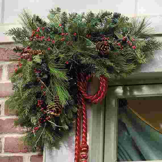 Outdoor-Christmas-Decorations-For-A-Holiday-Spirit-_351