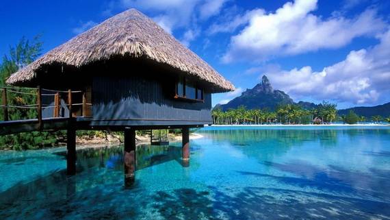 Best-Overwater-Bungalows-In-Tahiti-Le-Meridien-Bora-Bora-_63