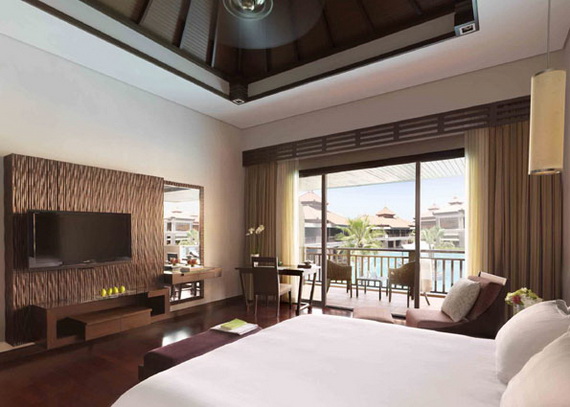 Anantara_Dubai_The_Palm_Resort_Deluxe_Family_Lagoon_View_Room_Bedroom