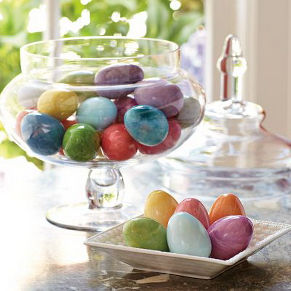 Creative Ways to Decorate With Easter Eggs_25