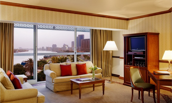 Spend A Luxury Holiday In Sheraton Dubai Creek Hotel & Towers _10 (2)