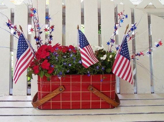 45 Decorations Ideas That Celebrates the 4th of July Holiday in Style