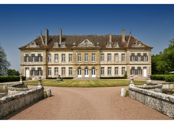 C18th Burgundy Chateau a Charming Hotel in Bourgogne France_25