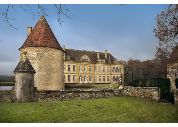 C18th Burgundy Chateau a Charming Hotel in Bourgogne France_30