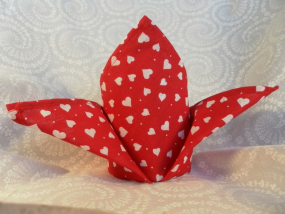 Creative Napkin Folds for Your Holiday Table (26)