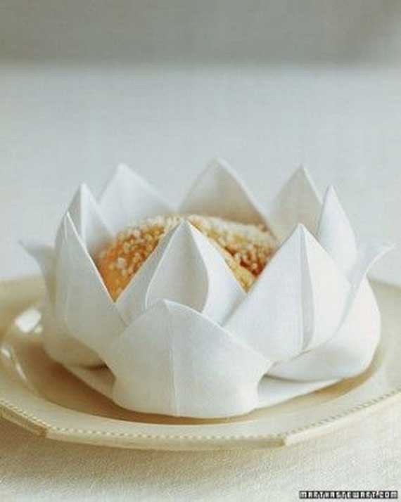 Creative Napkin Folds for Your Holiday Table (44)