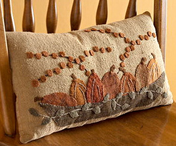 Handmade Pillows for the Holidays_11 (2)