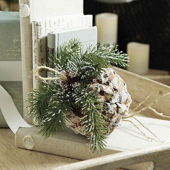 40-Awesome-Pinecone-Decorations-For-the-holidays-22