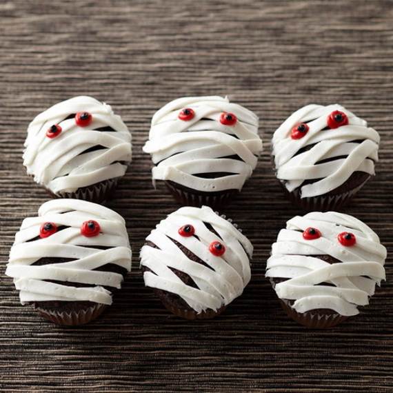 Creepy Halloween Ideas, 50 Edible Decorations for Halloween Party Table