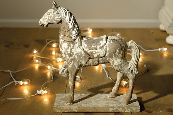 Easy and Elegant Holiday Decor Tip Ideas  Real Simple_098