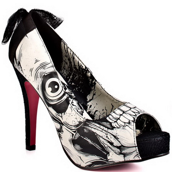 Gorgeous Halloween Wedding Shoes Inspirations For a Spooky Big Day_16