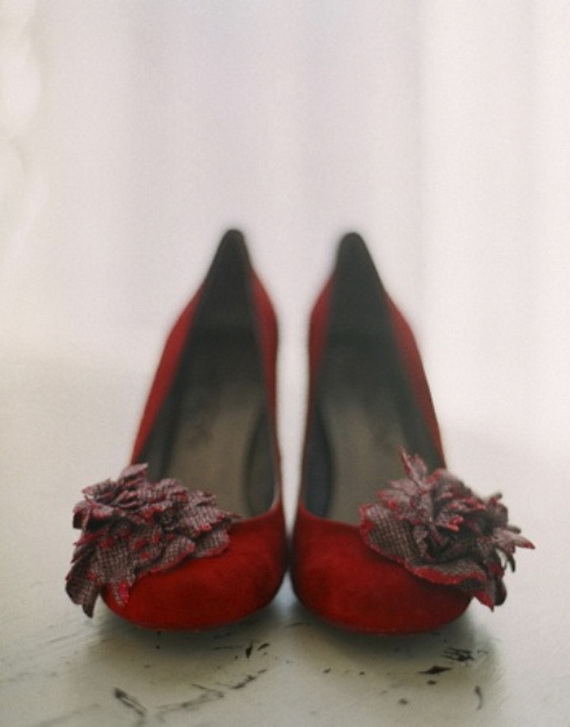 Gorgeous Halloween Wedding Shoes Inspirations For a Spooky Big Day_37