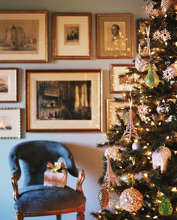 How to Decorate a Christmas Tree Traditionally In Easy Steps_20