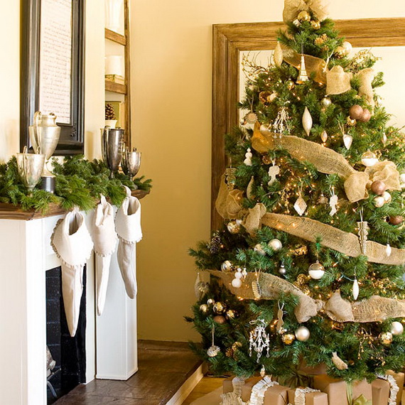 How to Decorate a Christmas Tree Traditionally In Easy Steps_41