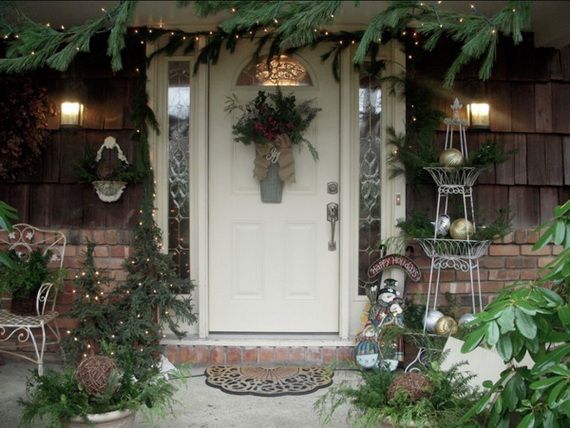 56 Stunning Christmas Front Door Décor Ideas