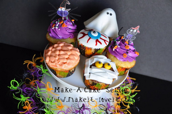 Sweet and salty Edible Halloween Decoration Ideas for kids _03