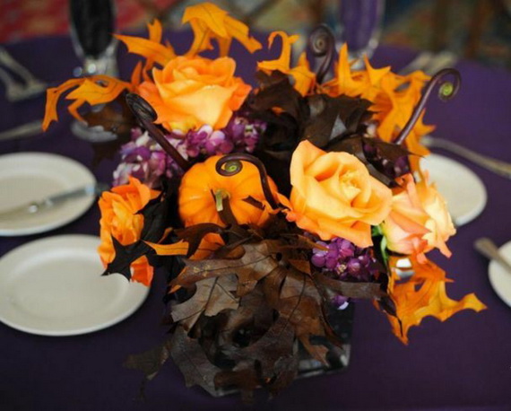 Whimsical Spooky Halloween Table Decoration Wedding Ideas _30