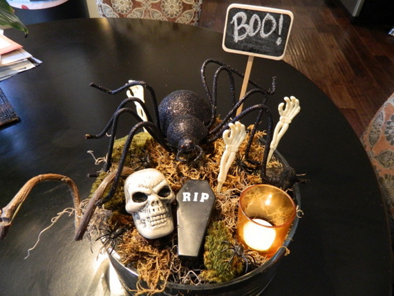Whimsical Spooky Halloween Table Decoration Wedding Ideas _64