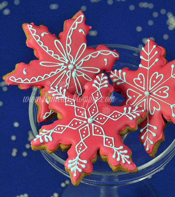 Creative Christmas Snowflake Decorating Ideas_019