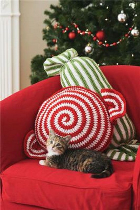 Cute And Cozy Knitted Christmas Decorations_17