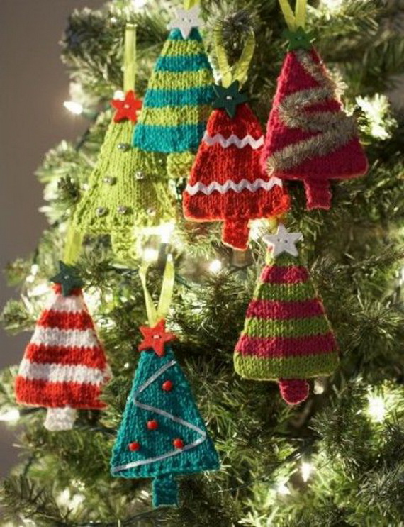 Cute And Cozy Knitted Christmas Decorations_26