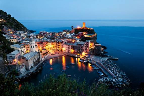 Explore-Stunning-The-Cinque-Terre-town-Of-Vernazza-On-The-Italian-Riviera-19