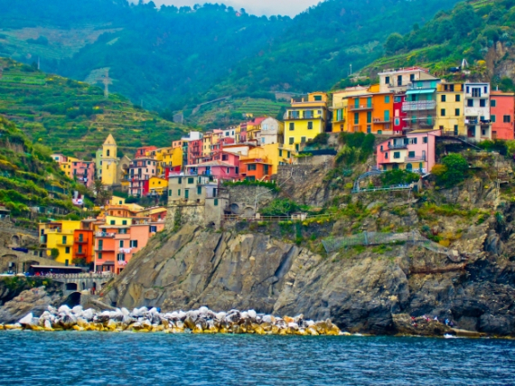 The Colorful Cliff-Side Town of Manarola , La Spezia,  Italy (32)